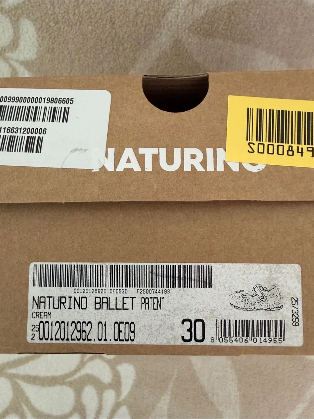 Naturino Girls  Patent Ballet Flat Shoes Size 30